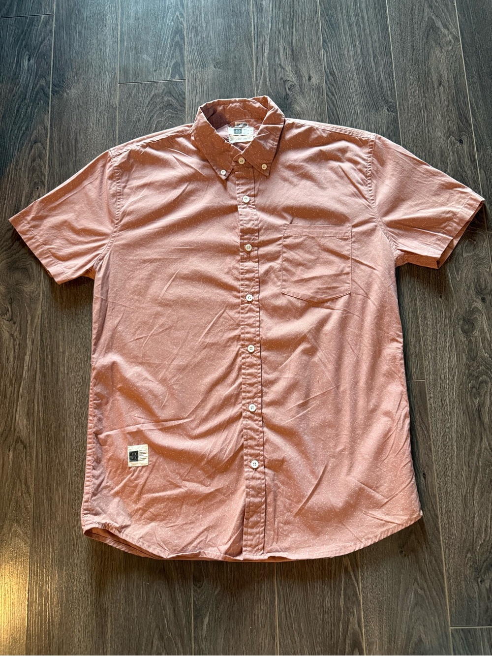 Lrg Men's Short-Sleeve Button-Down Shirt in Dusty Rose